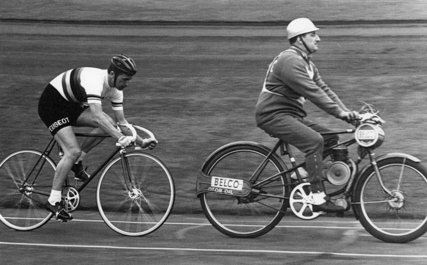 Tom in a Derny paced race